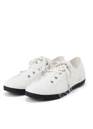 8/CN CANVAS LOW TOP SLIP ON SNEAKER