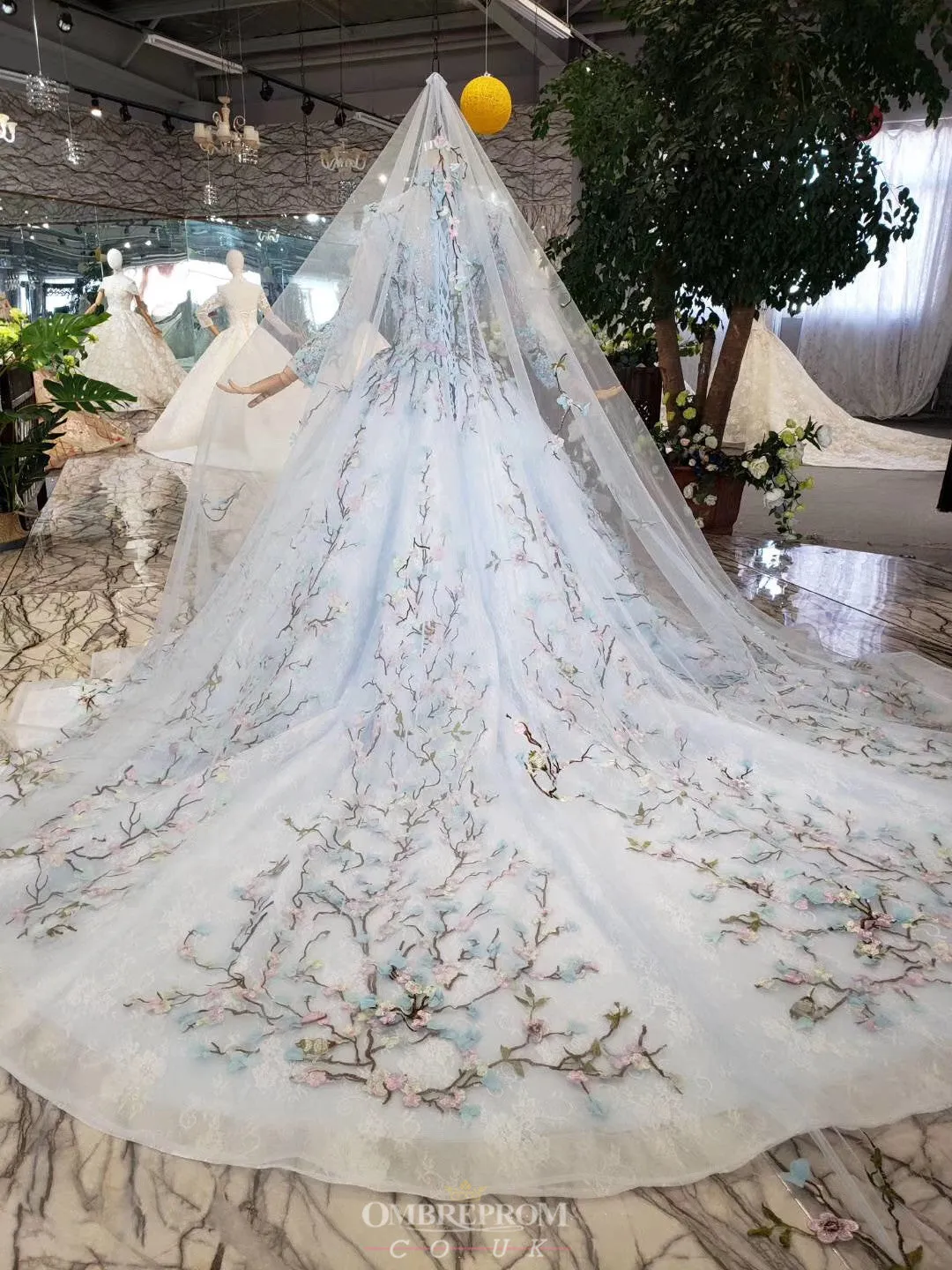 Delicate Lace Long Sleeves Cinderella Wedding Dress with Embroidery Appliques OW410