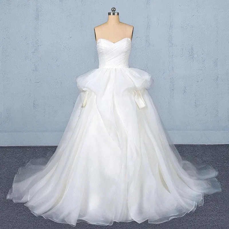 Gorgeous Ivory Ball Gown Sweetheart Sweep Train Tulle Wedding Dress N2350