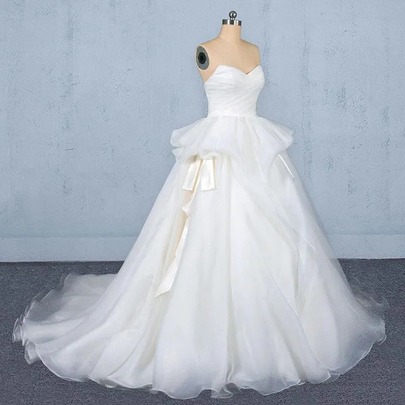Gorgeous Ivory Ball Gown Sweetheart Sweep Train Tulle Wedding Dress N2350
