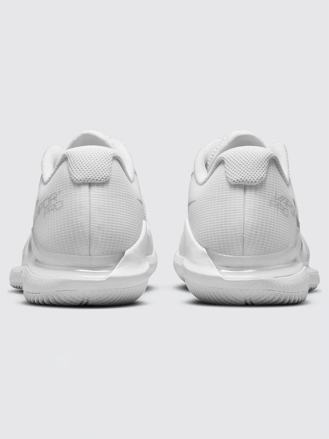 NikeCourt Air Zoom Vapor Pro - White/Metallic Silver